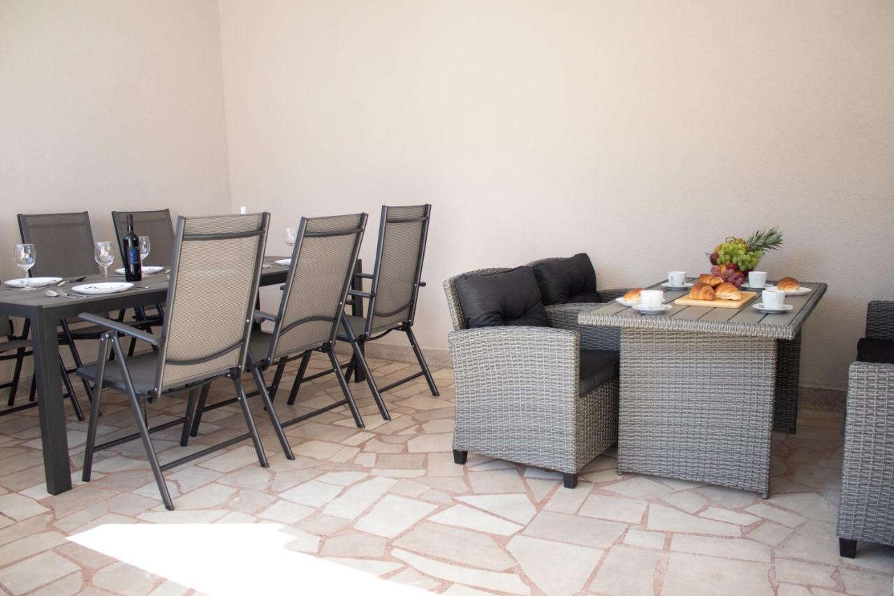 Villa Koraljka Vodice Bagian luar foto